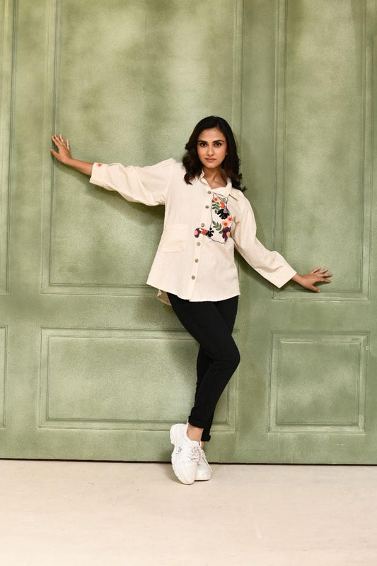 FLORAL CAT TALE CREAM SIDE PANEL SHIRT