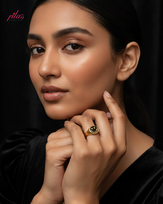 Emerald Stone Elegant Gold Luxury Ring