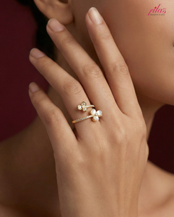 Clover Pearl Spark Ring