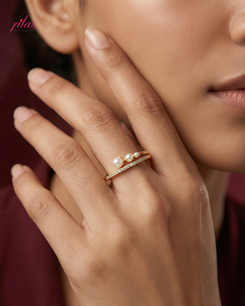 Minimal Spark Solitaire Ring
