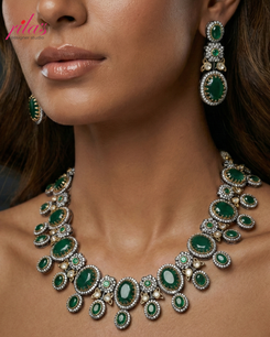 Emerald Oval Statement Full Set