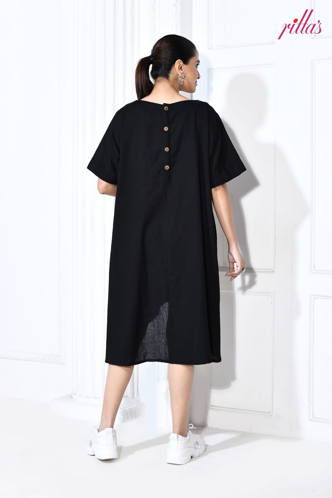 THE BLOOM – BLACK FLORAL EMBROIDERED DRESS